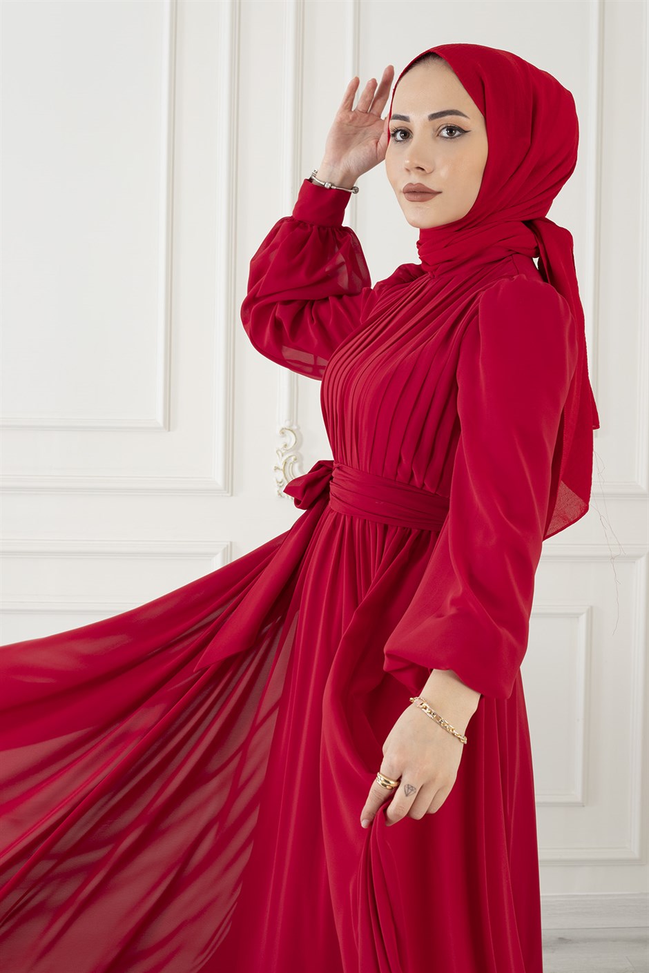 Beli Ve Kolları Büzgülü Elbise Kırmızı